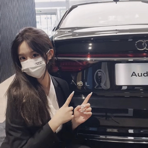 李小冉被强扒胸罩奶头图片
